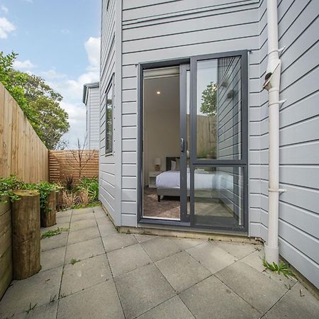 West Harbour Modern 4-Bedroom Retreat Auckland Dış mekan fotoğraf